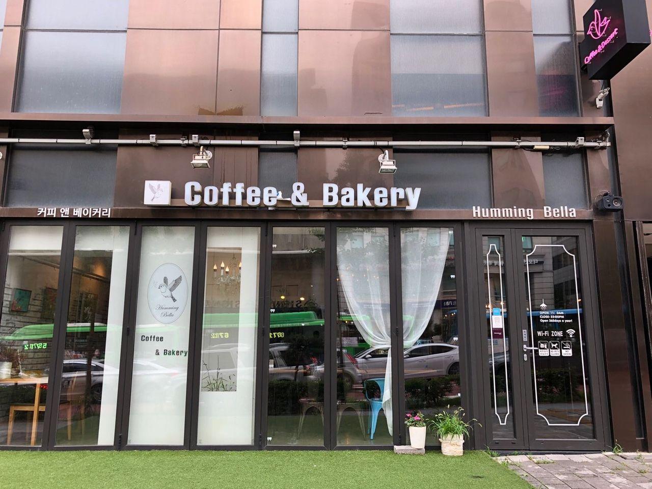 Hongdae Yeonnam Cafe (10% Off)